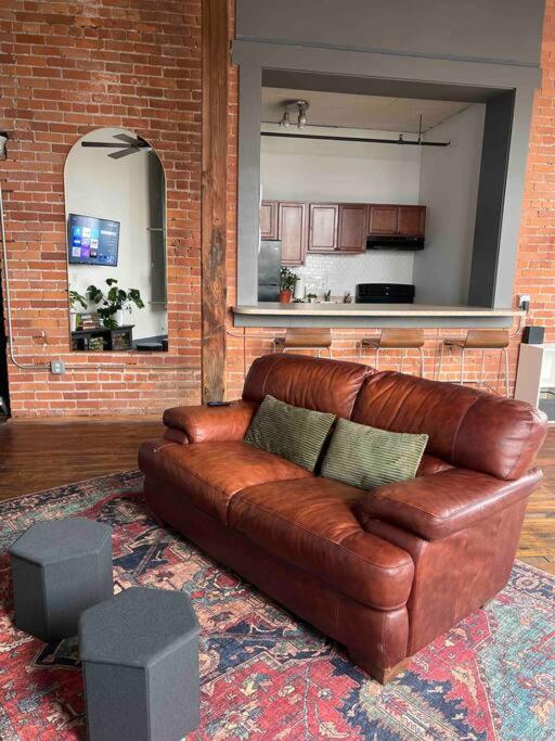 דטרויט 420 Friendly Canada Bridge View Loft Downtown Free Parking מראה חיצוני תמונה