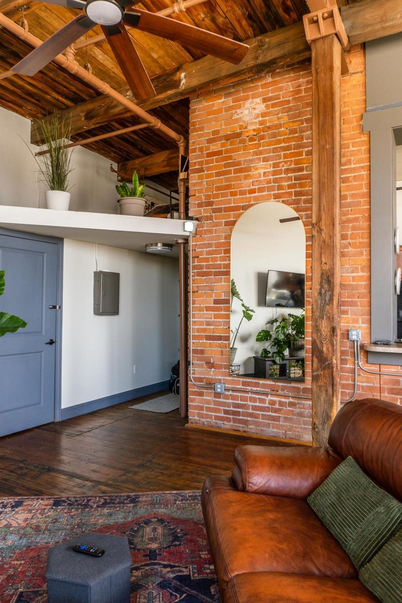 דטרויט 420 Friendly Canada Bridge View Loft Downtown Free Parking מראה חיצוני תמונה